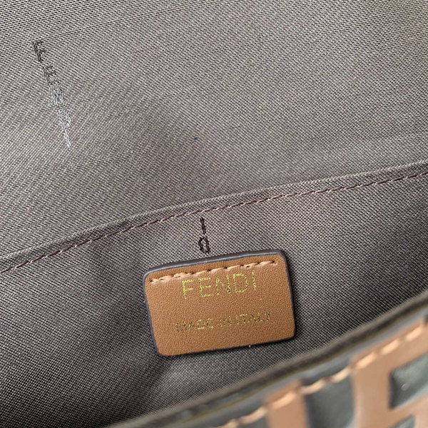 スーパーコピーブランドバッグ角部分ディテール